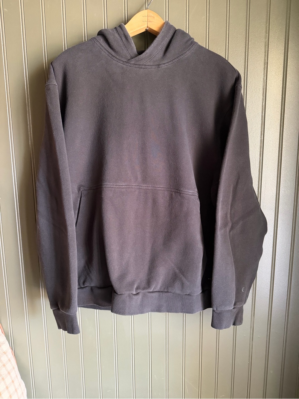 Men’s Lululemon pullover Hoodie